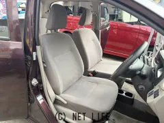 ダイハツ ミライース