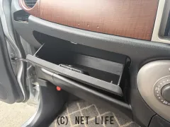 ダイハツ ミラジーノ