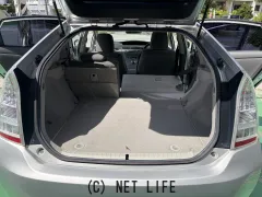 トヨタ プリウス