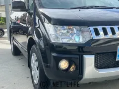 三菱 デリカD：5