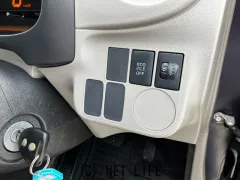 ダイハツ ミライース