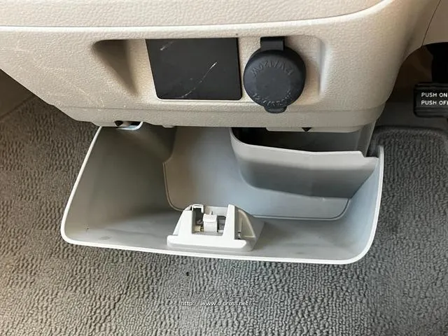 お車の知識がなくても大丈夫です!皆様のご来店をスタッフ一同、心よりお待ちしております。 スズキ スペーシア