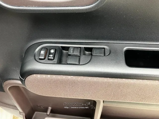 通常、1年間の保証が付いております。エンジン・ミッション・パワステ・ブレーキの位置部品が保証対象です。別料金で、エアコン・電装部品・全体の範囲の拡大が可能です。詳しくは、スタッフまで! トヨタ スペイド