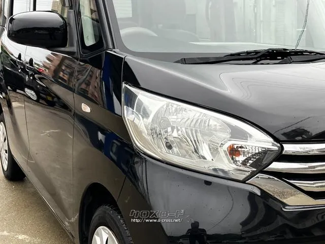ヘッドライトのガラスコーティング済み。実際にヘッドライトの輝きを実車でご確認ください。 日産 デイズルークス