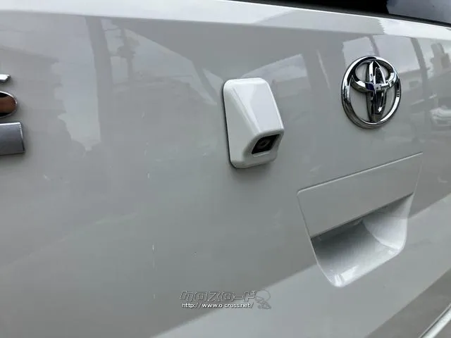 【 バックカメラ 】駐車の時に見えずらい後方がモニターで確認できます。駐車の苦手な方でも、スーパーやコンビニの駐車場でも後方、枠線を確認しながら駐車できます。バック時の衝突防止に役立ちます! トヨタ ピクシスエポック