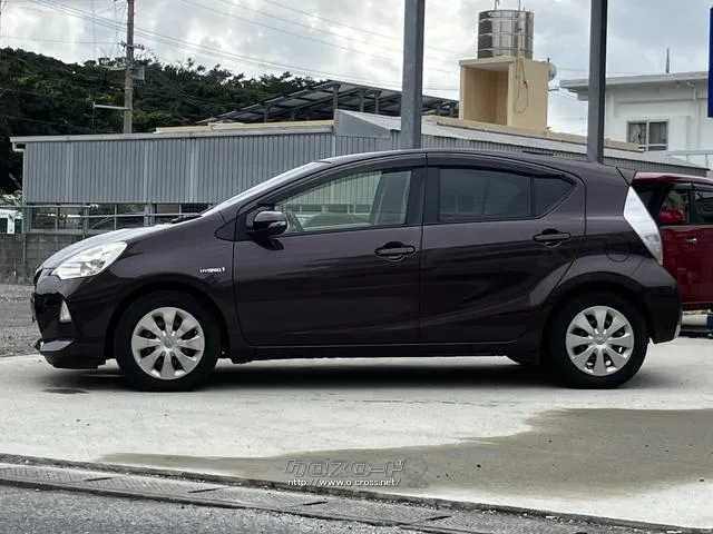 この度は当店のお車をご覧になっていただき、誠にありがとうございます。ぜひじっくりとご検討下さい。気軽にお問合せ・お見積りお待ちしております。 トヨタ アクア