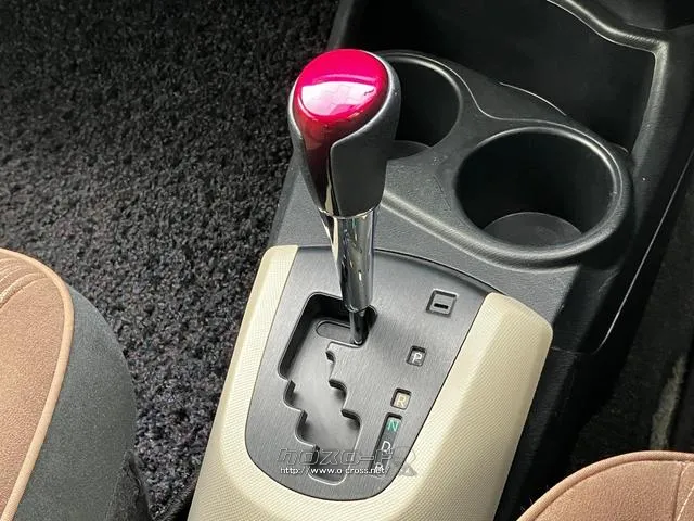 当店のお車をご覧いただきましてありがとうございます。お車についてのご質問やお見積りのご依頼、ご購入にあたってのご相談などお気軽にお問い合わせ下さい! トヨタ アクア