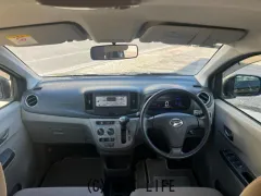 ダイハツ ミライース