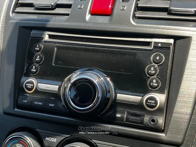 シンプルなオーディオを装備。ラジオとCD、AUXの利用ができます。また、FMトランスミッターの利用で、Bluetoothも利用可能。 スバル インプレッサスポーツ