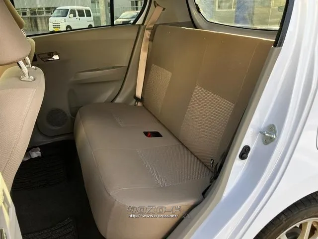 ダイハツ ミライース