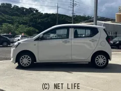 ダイハツ ミライース