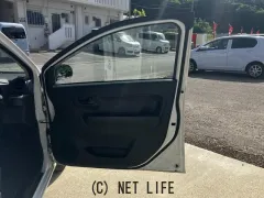 ダイハツ ミライース