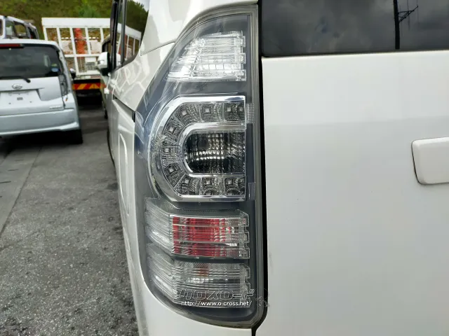 部品取車 ヴォクシー