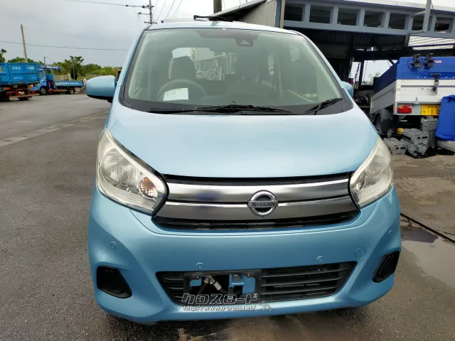 ライト:W1047 部品取車 デイズ