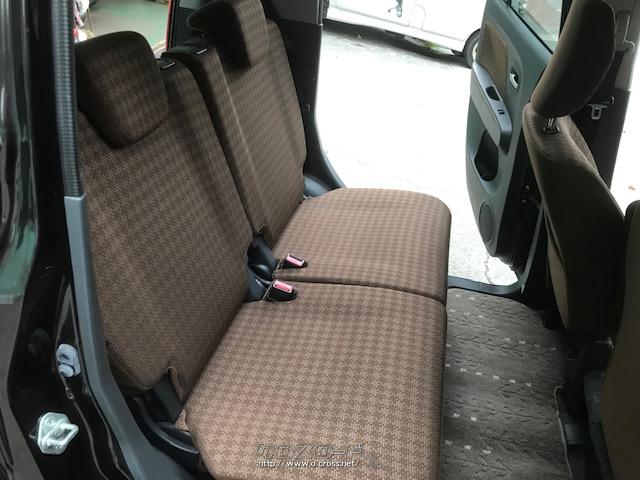 後部座席 日産 モコ