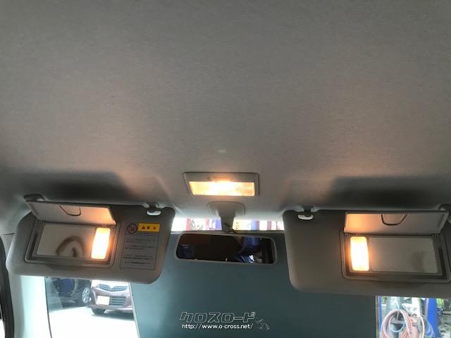 天井(前方) 左右サンバイザー、ミラー開くとライト点灯します 日産 モコ