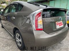 トヨタ プリウス