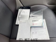 トヨタ プリウス