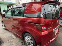 ホンダ フリードスパイク