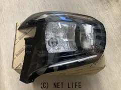 その他 令和3年式　シエンタ　左、テールランプレンズ