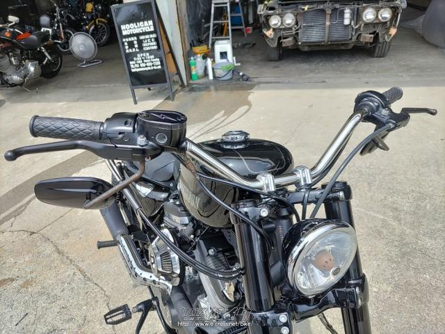 トラッカーハンドルで乗り易く仕上げています。 ハーレーダビッドソン スポーツスターXL1200