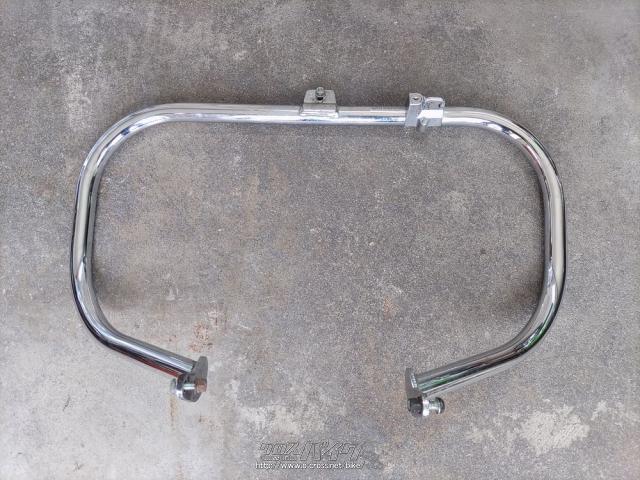 エンジンガードも有ります。初心者の方や操作に不安が有る方でも安心です。 ハーレーダビッドソン ソフテイル