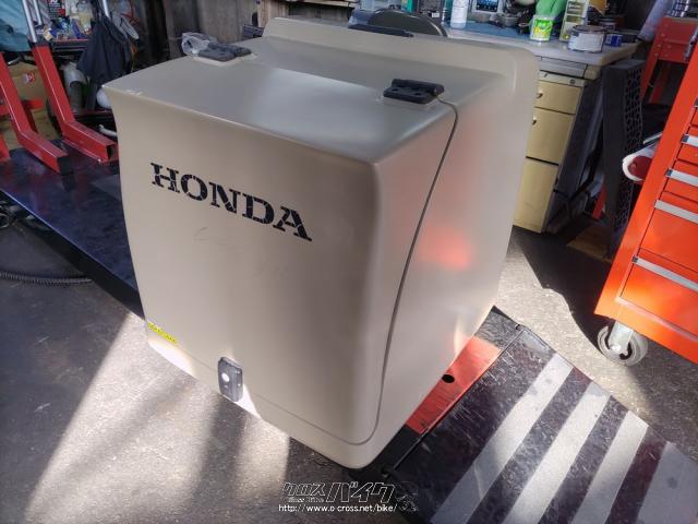大容量のリヤBOXも付いてます。 ホンダ CT125ハンターカブ