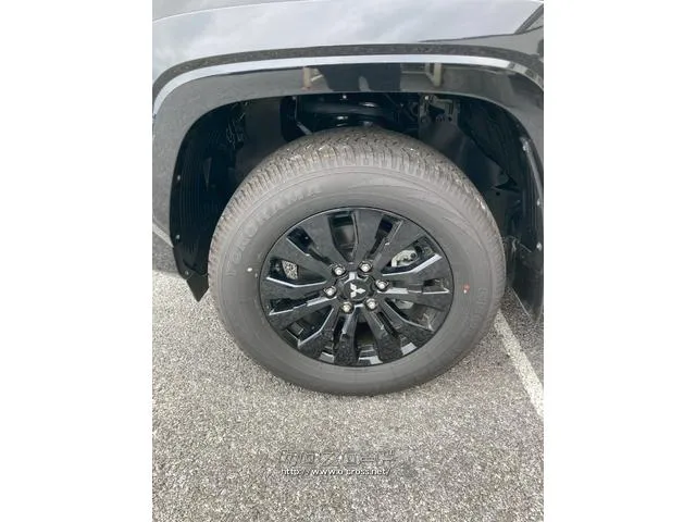三菱 トライトン