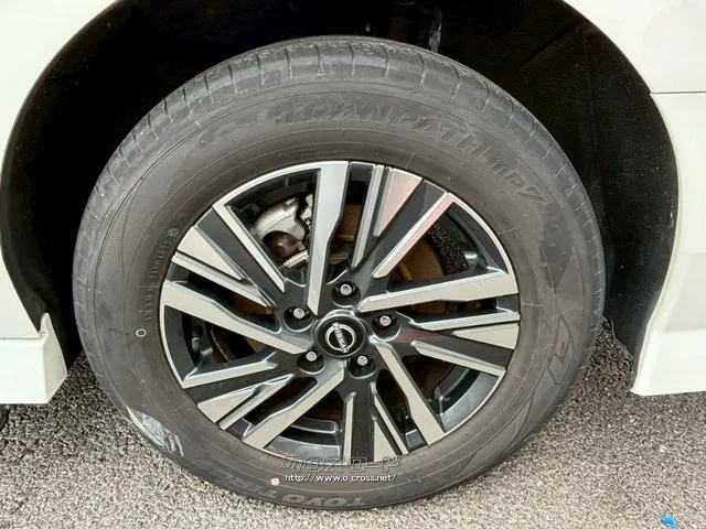 日産 セレナ
