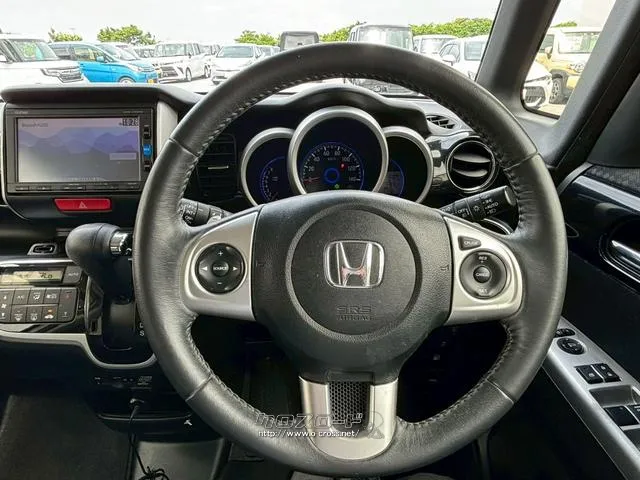 ホンダ N-BOX