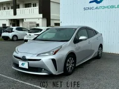 トヨタ プリウス