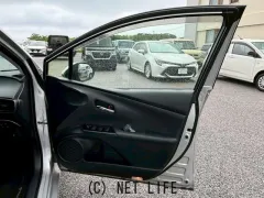 トヨタ プリウス