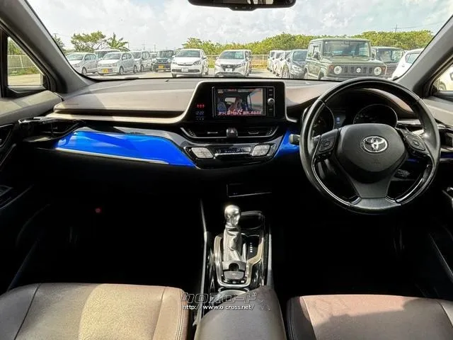 トヨタ C-HR