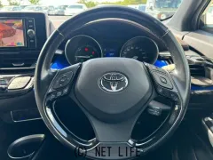 トヨタ C-HR
