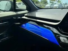 トヨタ C-HR
