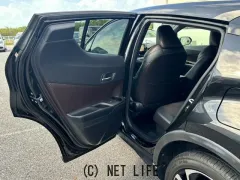トヨタ C-HR