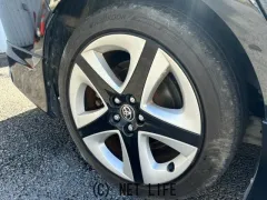 トヨタ プリウス