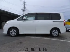 トヨタ ヴォクシー