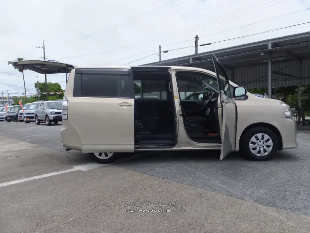 トヨタ ヴォクシー