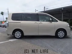 トヨタ ヴォクシー