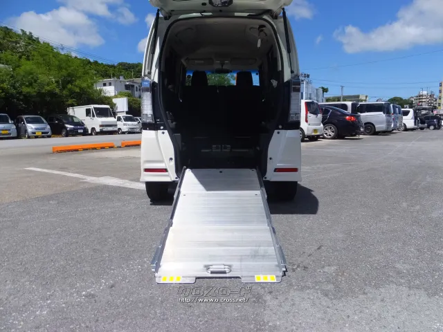 ホンダ N-BOX+