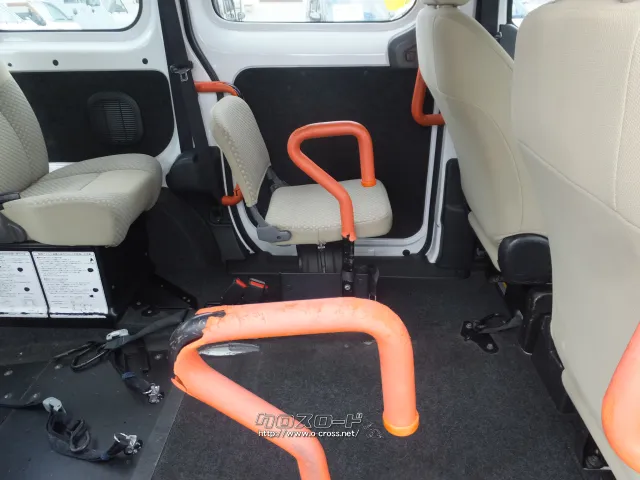 日産 NV200バネットバン