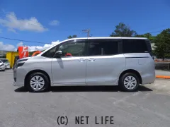 トヨタ ヴォクシー