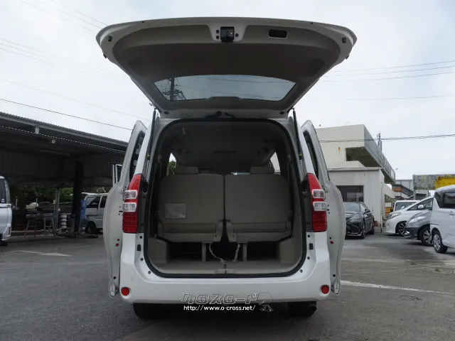 トヨタ ヴォクシー