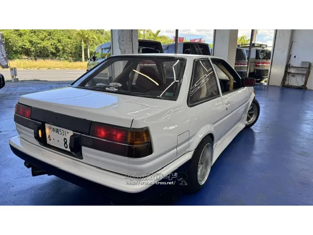 トヨタ カローラレビン