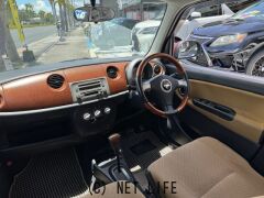 ダイハツ ミラジーノ