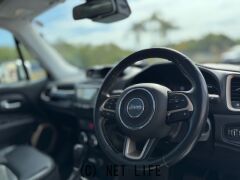 ジープ レネゲード