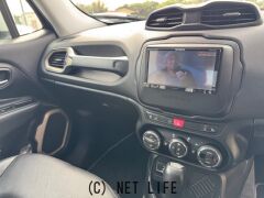 ジープ レネゲード