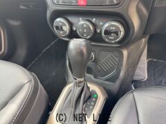 ジープ レネゲード