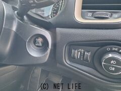 ジープ レネゲード